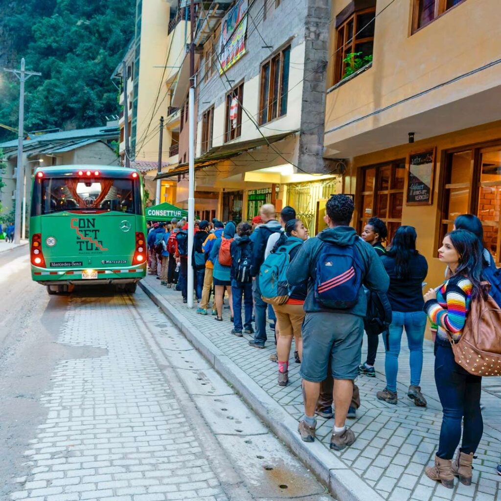 Bus prices to Machu Picchu 2024: Ultimate Guide