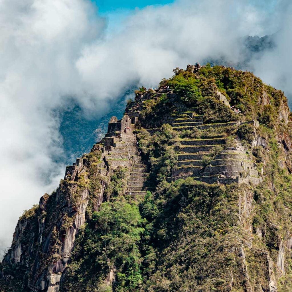 How long is the climb to the top of Huayna Picchu?