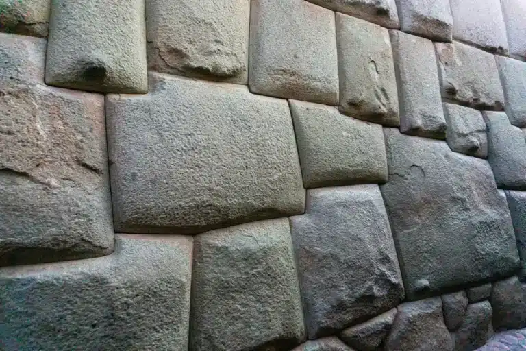 Piedra de los 12 angulos Cusco