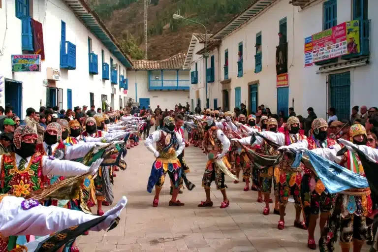 Virgen del Carmen: Danza de Paucartambo